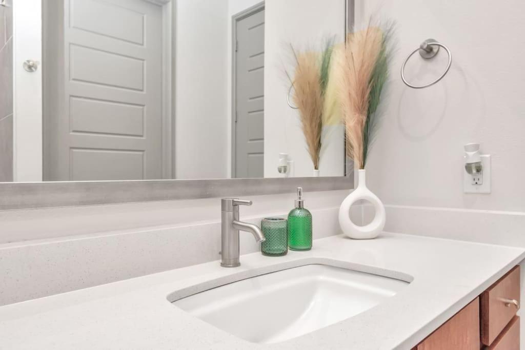 U3 Penthouse Houstonw Car Astros W Skyline-View Apartamento Exterior foto