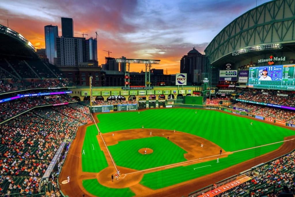 U3 Penthouse Houstonw Car Astros W Skyline-View Apartamento Exterior foto