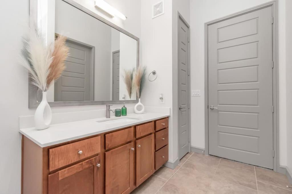 U3 Penthouse Houstonw Car Astros W Skyline-View Apartamento Exterior foto